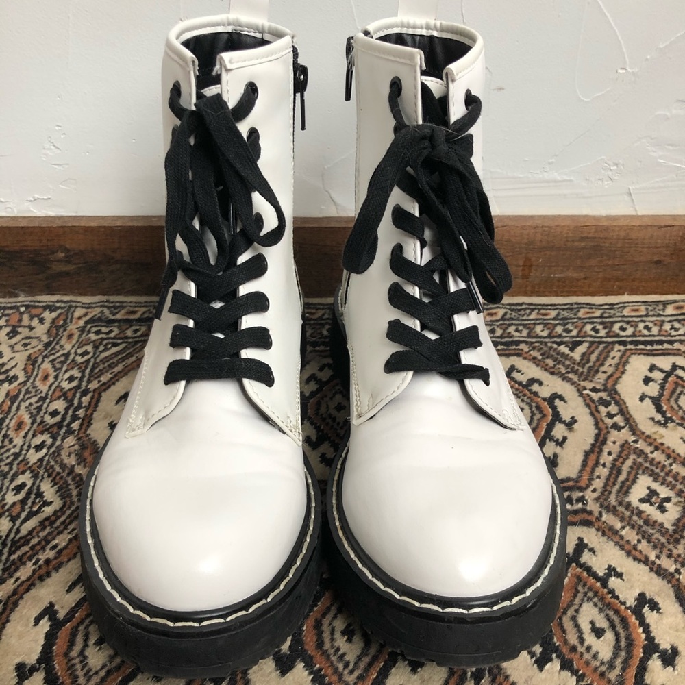 White Madden Girl Kurrt lace up combat boots